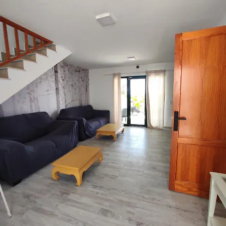 3 Private - 3 Privadas Shared Duplex Gara With Private Pool Проживание в семье *