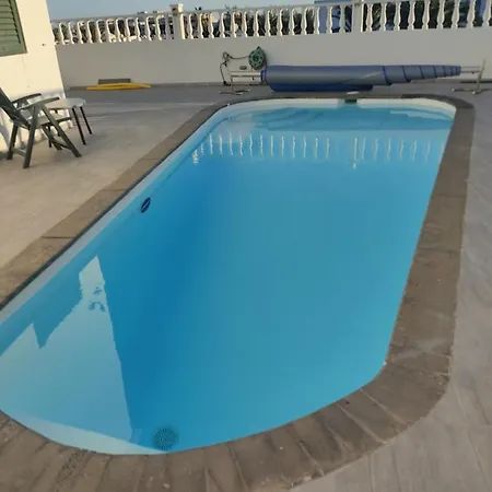 Проживание в семье 3 Private - 3 Privadas Shared Duplex Gara With Private Pool